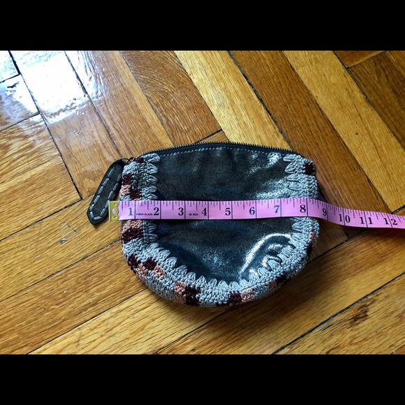 Anthropologie pouch - Picture 11 of 11